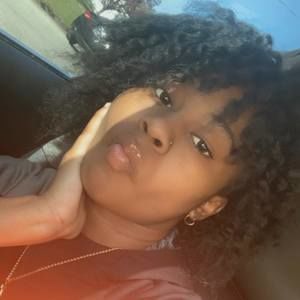 Meet your Posher, Tay